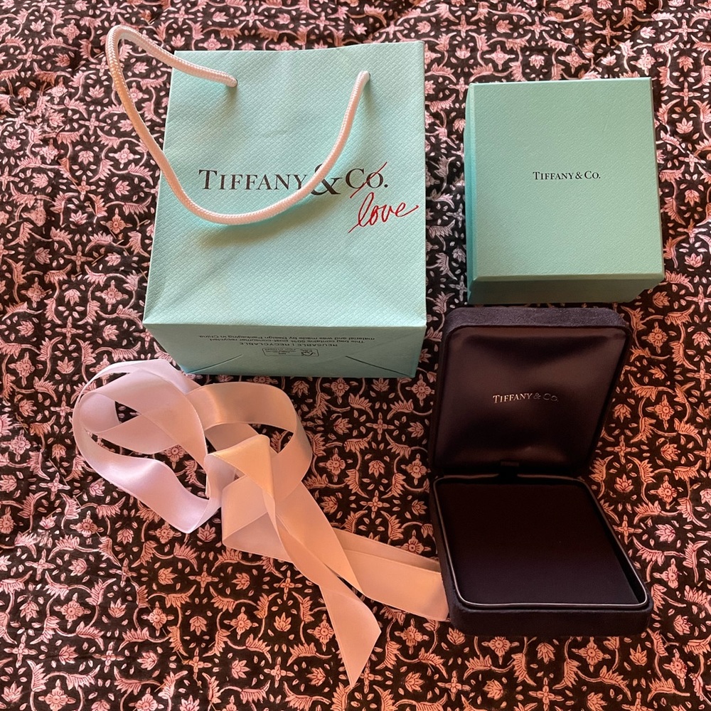 Tiffany & Co. gift box set